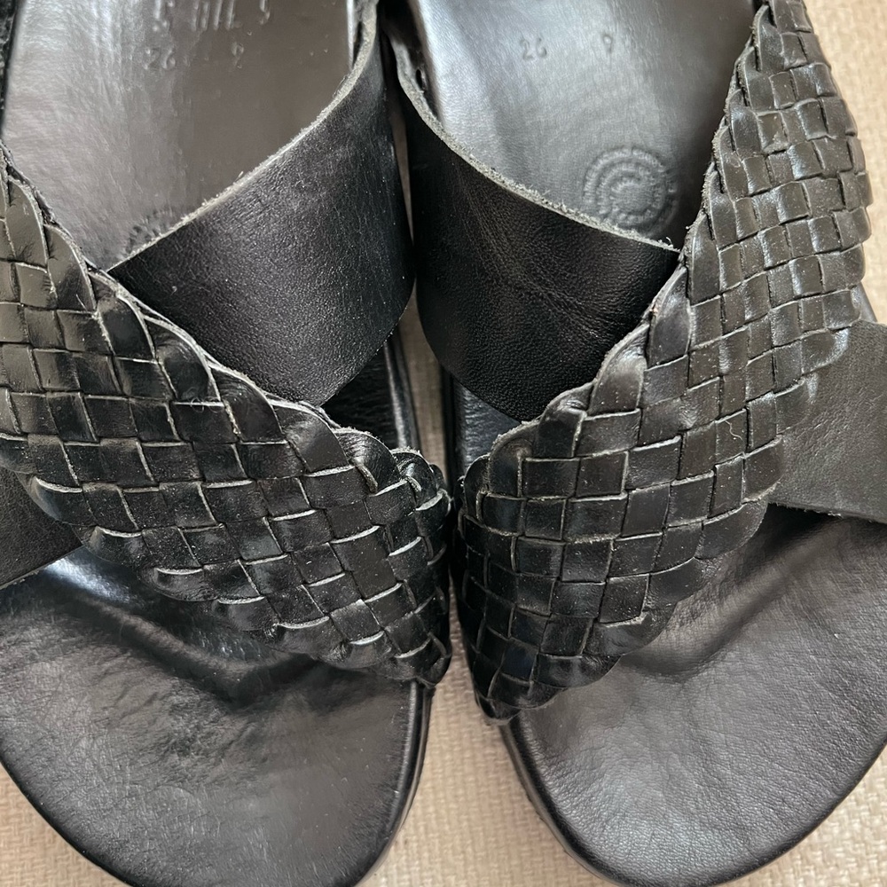 Sols Black Sofia Sandals - image 2